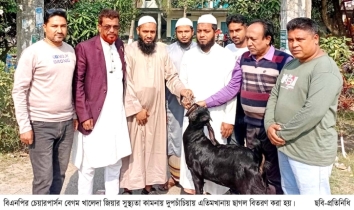  এতিমদের মাঝে খাবার বিতরণ